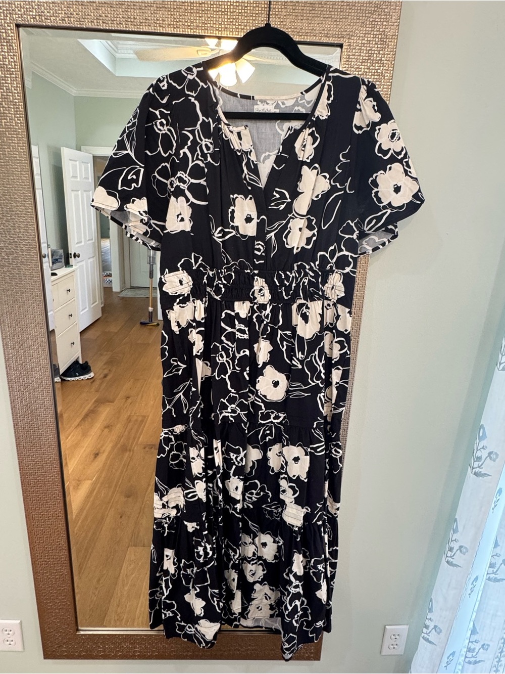 Black and White Floral Midi Dress with V-Neck - Women